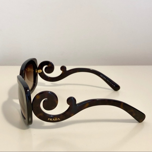 ❌SOLD❌Prada Square Baroque Sunglasses🕶 - Picture 4 of 8